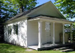 deering public library